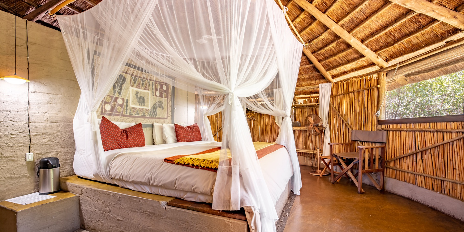 Rondawel , Hut , Kruger Park , Bushcamp , Safari Accommodation 